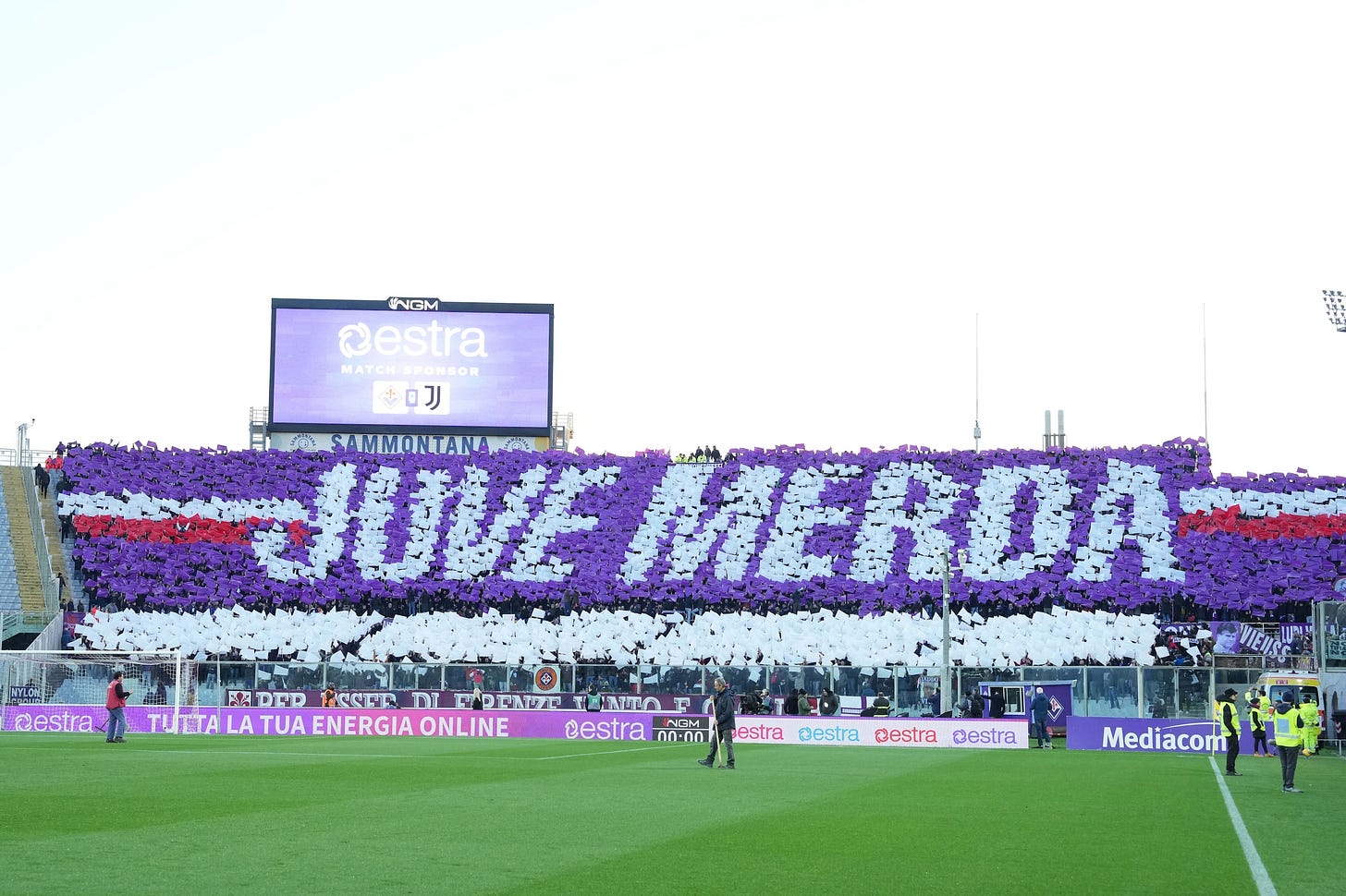 Juve Merda": la coreografia violenta del Franchi sotto accusa