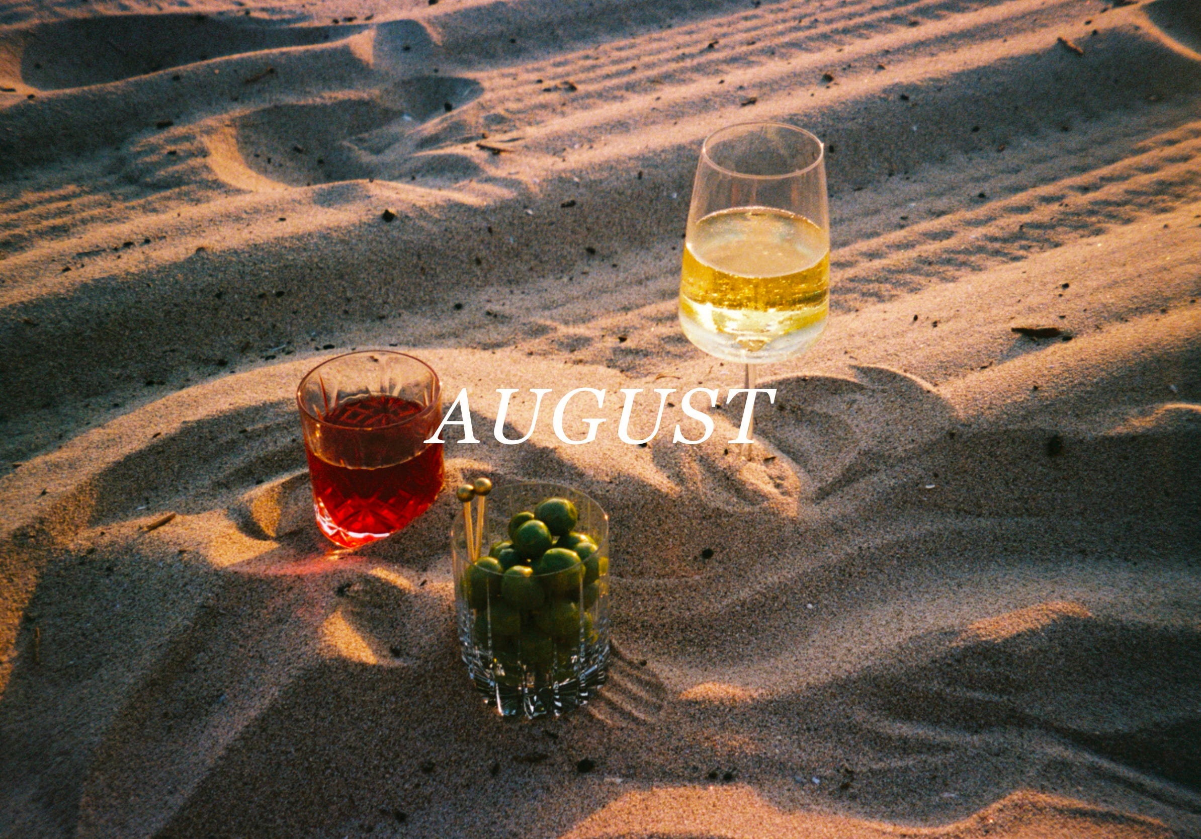 Observasjoner og besettelser: AUGUST, image size:2388x1668