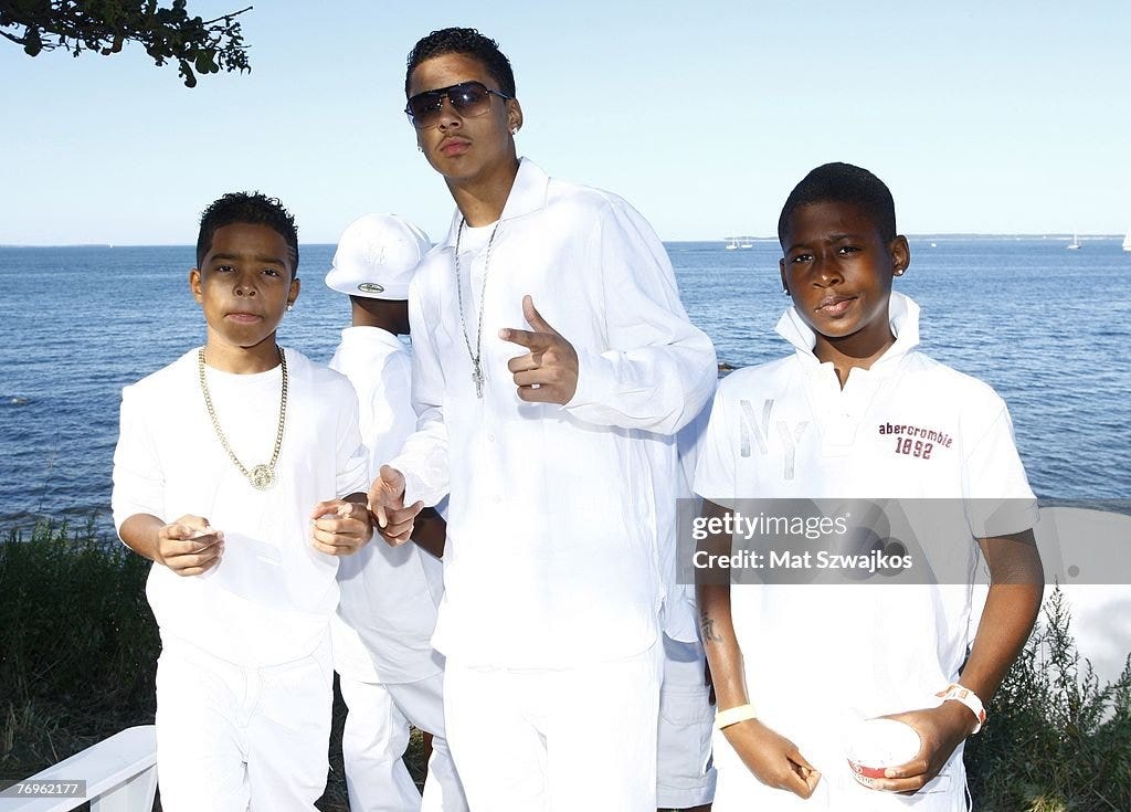 Sean "P Diddy" Combs Hosts Annual White Party in the Hamptons ??? Inside