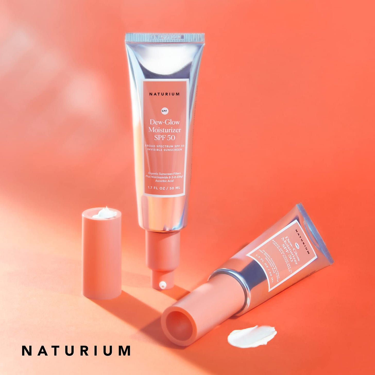Amazon.com: Naturium Dew-Glow Moisturizer SPF 50 PA++++, Daily Moisturizing  Sunscreen & Face Primer, Skin Protector with Dewy Finish, 1.7 oz : Beauty &  Personal Care
