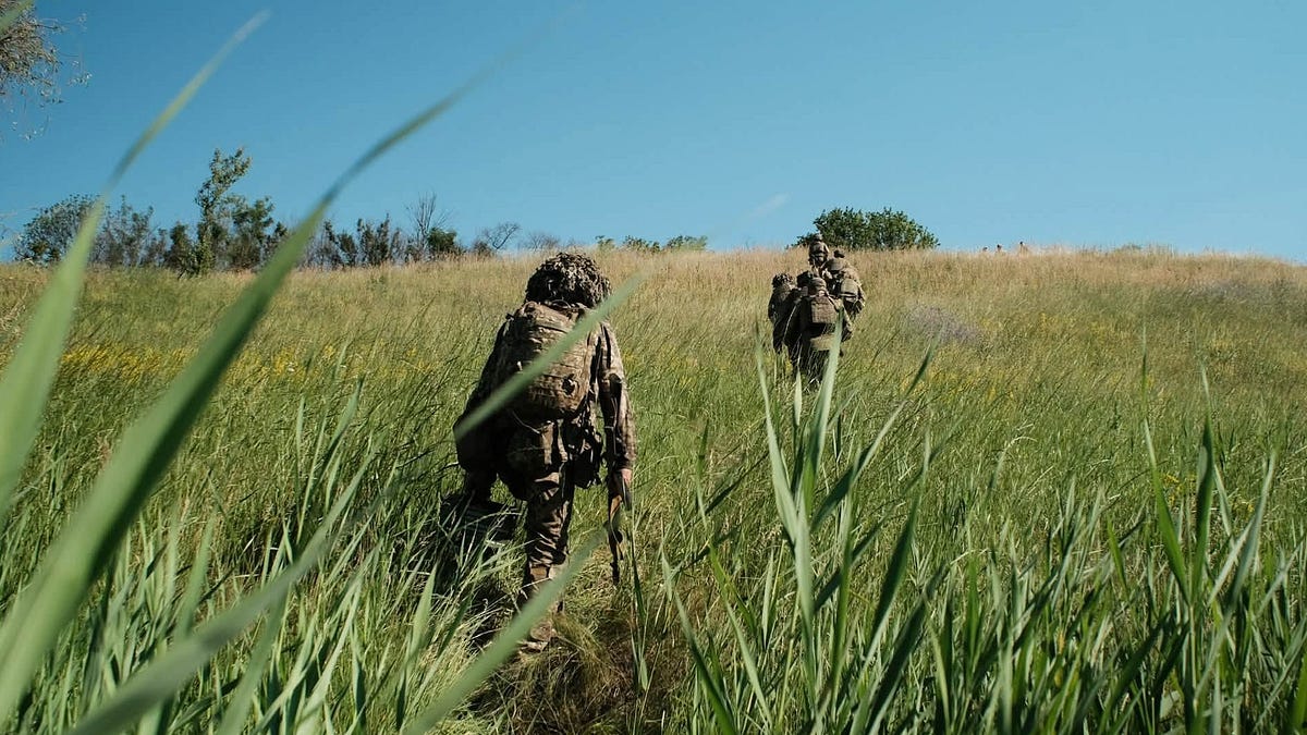 Ukrainian Reinforcements Rush Toward Kramatorsk