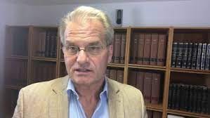 I miei ringraziamenti a Reiner Fuellmich, uno degli avvocati simbolo della  voce del dissenzo in Europa – Francesca Donato