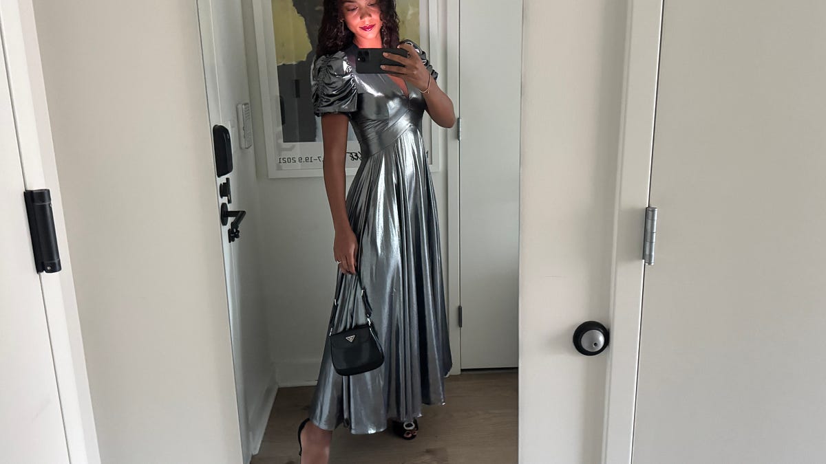 amazon silver dress Amazon.com: Women's Lantern Sleeve Mermaid Hem Contrast Sequin Formal Dress Dresses Dress for Women Halcan (Color : Silver, Size : Small) : Clothing, Shoes & Jewelry Amazon.com: Vanessa Kensington Costume Silver