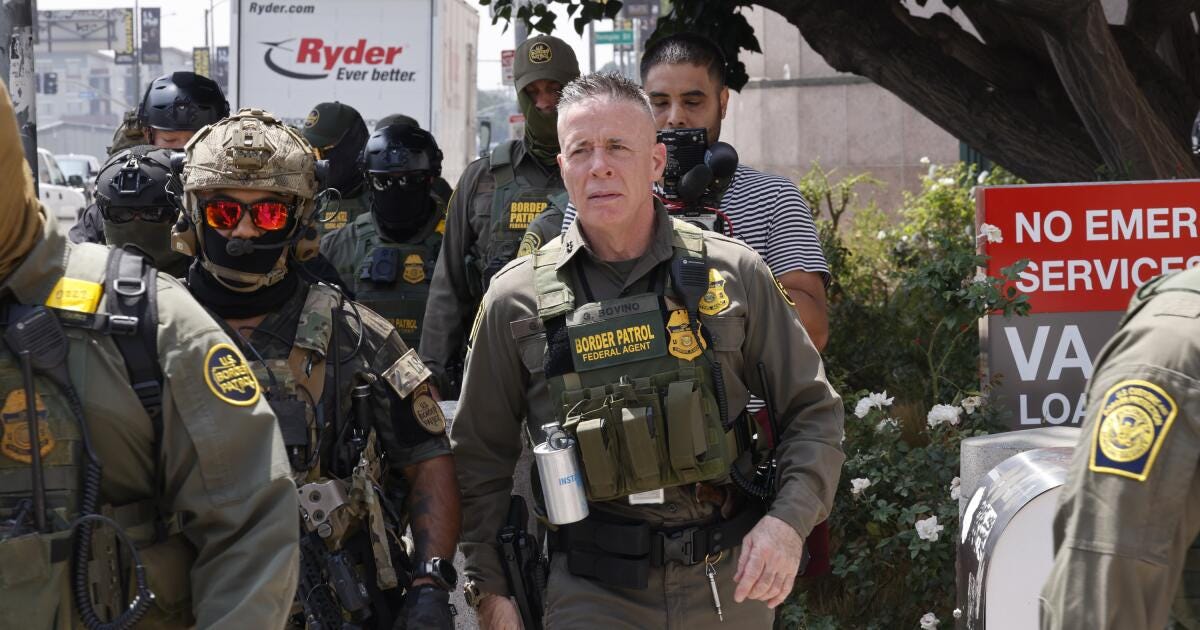 Border Patrol agents stage show of force at Newsom event - Los Angeles Times