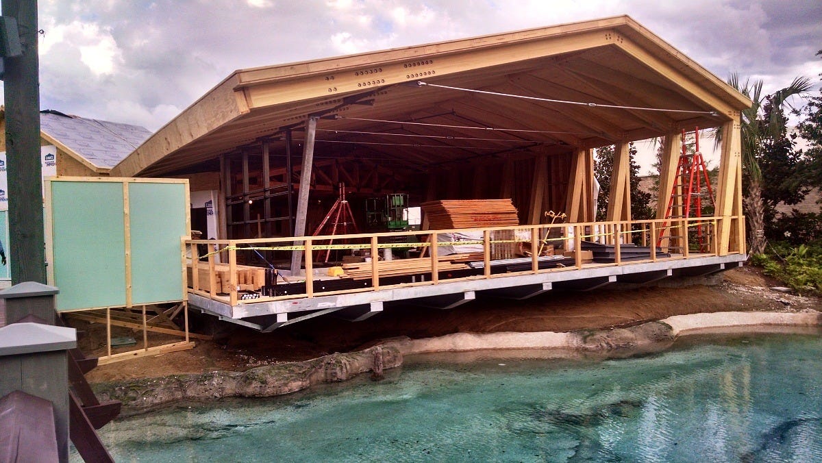 Blaze Pizza's Disney Springs building under construction in May 2016. Image: elisfkc via Wikimedia Commons Blaze Pizza's Disney Springs building under construction in May 2016. Image: elisfkc via Wikimedia Commons