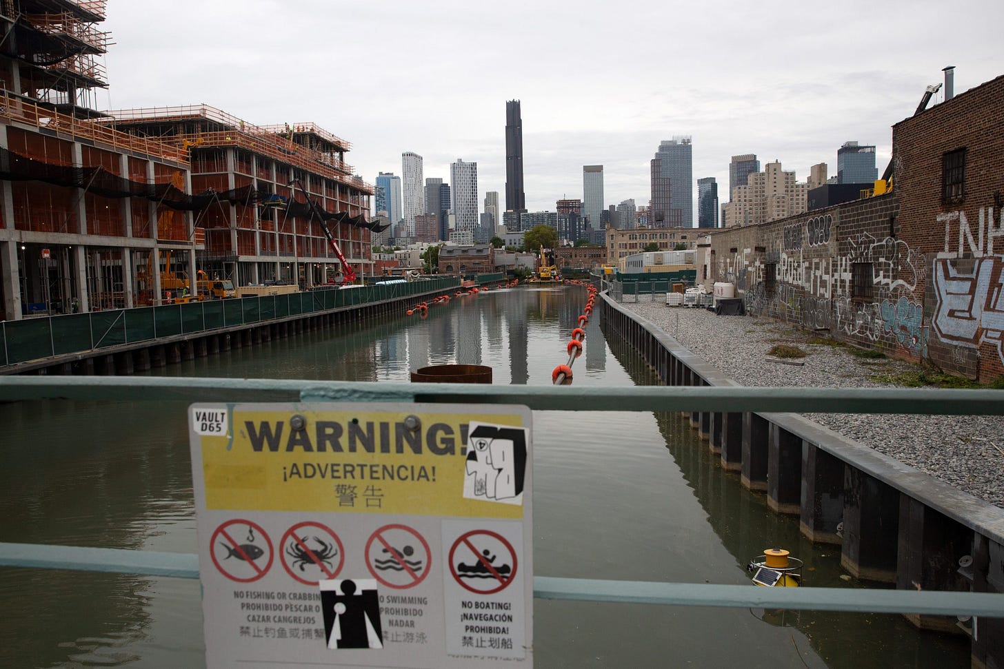 LISTEN: Coal Tar, 'Poonamis' and Thousands of New Apartments at the 'Toxic  Wonderland' of the Gowanus Canal | THE CITY — NYC News