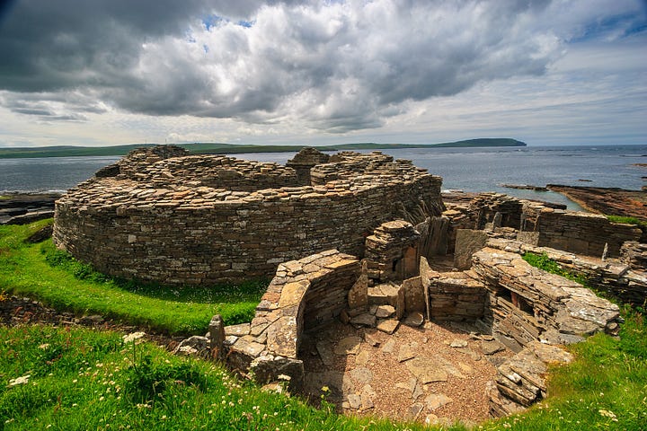 Mid Howe Broch – inside and outside © Felicity Martin