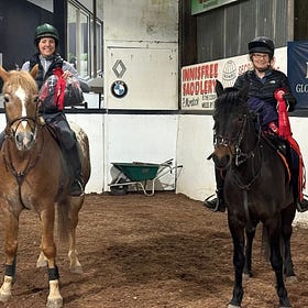 Pairs perform at Mossvale