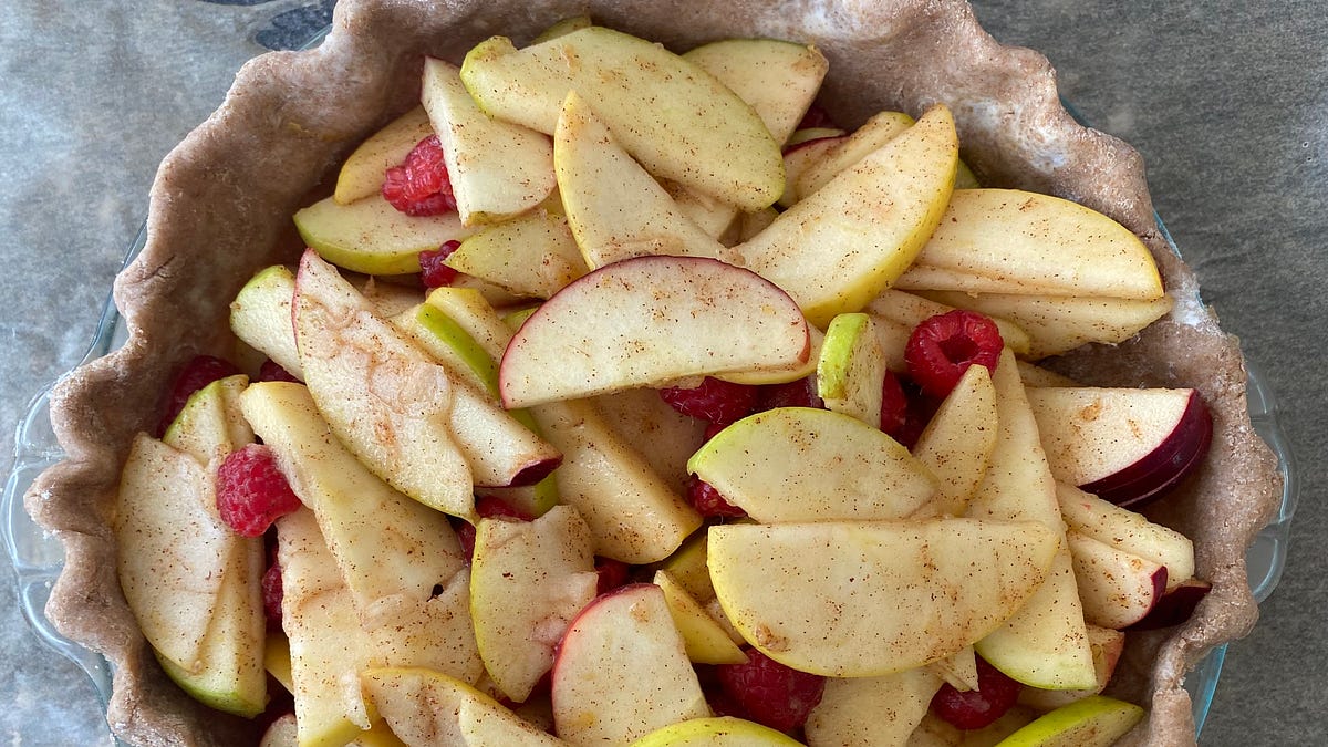 An Apple-Raspberry Crumb Pie for Springtime