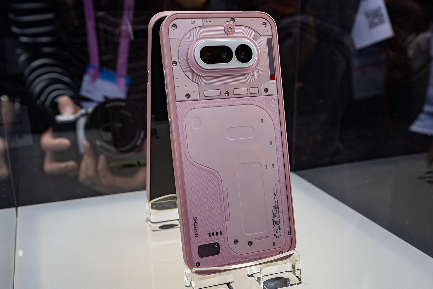 Nothing Phone 4a color in pink