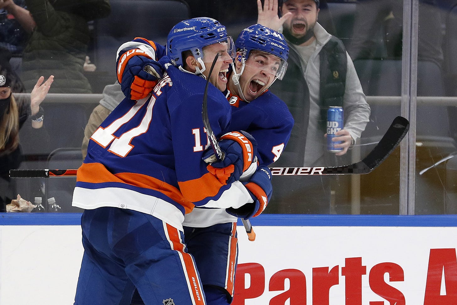Zach Parise able to honor late father with first Islanders goal Zach Parise able to honor late father with first Islanders goal