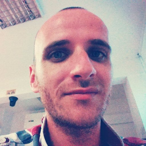 Substack profile picture for @iulian