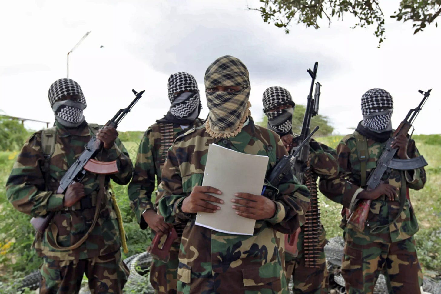 'The Islamic State branch in Somalia working with Al-Shabaab' 'The Islamic State branch in Somalia working with Al-Shabaab'