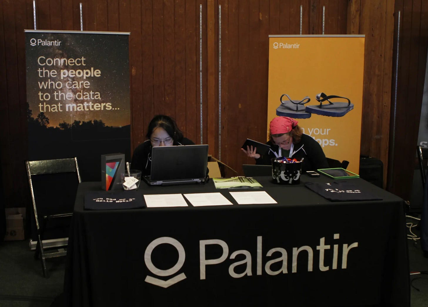 It's Karp vs. Burry in newest feud in tech world