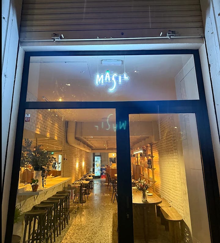 Masil Korean food dining Barcelona food guide travel guide kimchi korean fried chicken