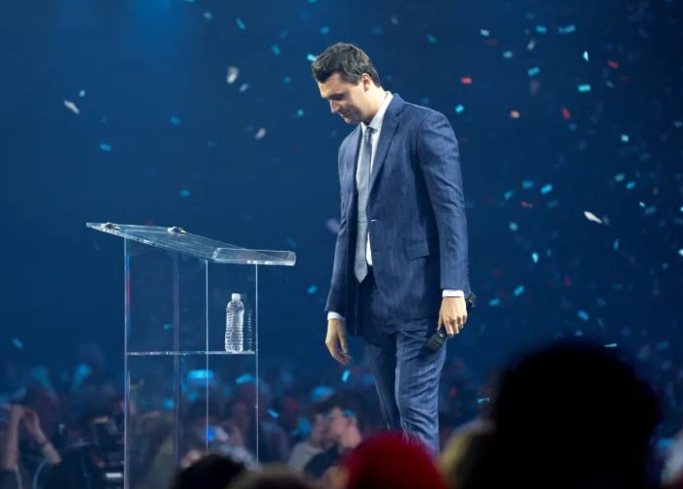 PHOTO Tucker Carlson Tribute To Charlie Kirk