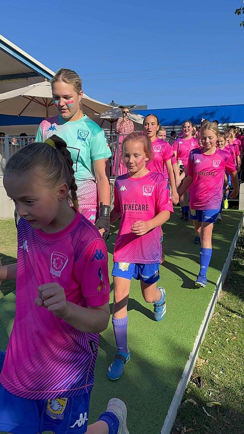 Capalaba Bulldogs dress in pink to raise money for cancer
