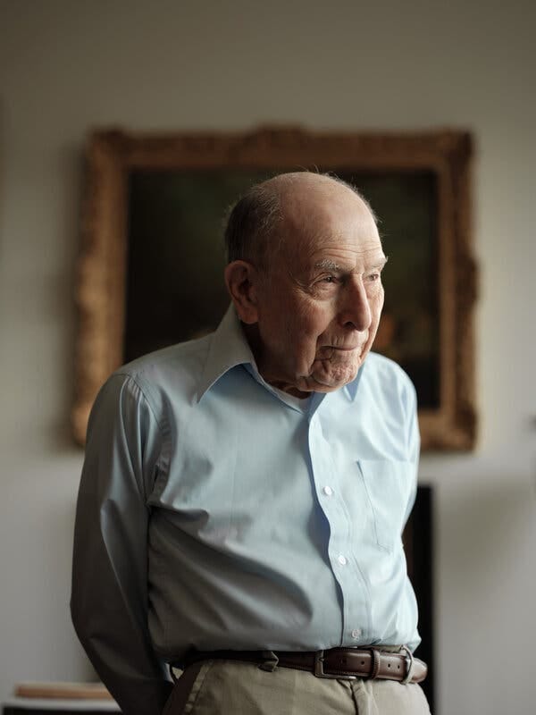 How a World War II Bomber Pilot Became 'the King of Artificial Trees' - The  New York Times