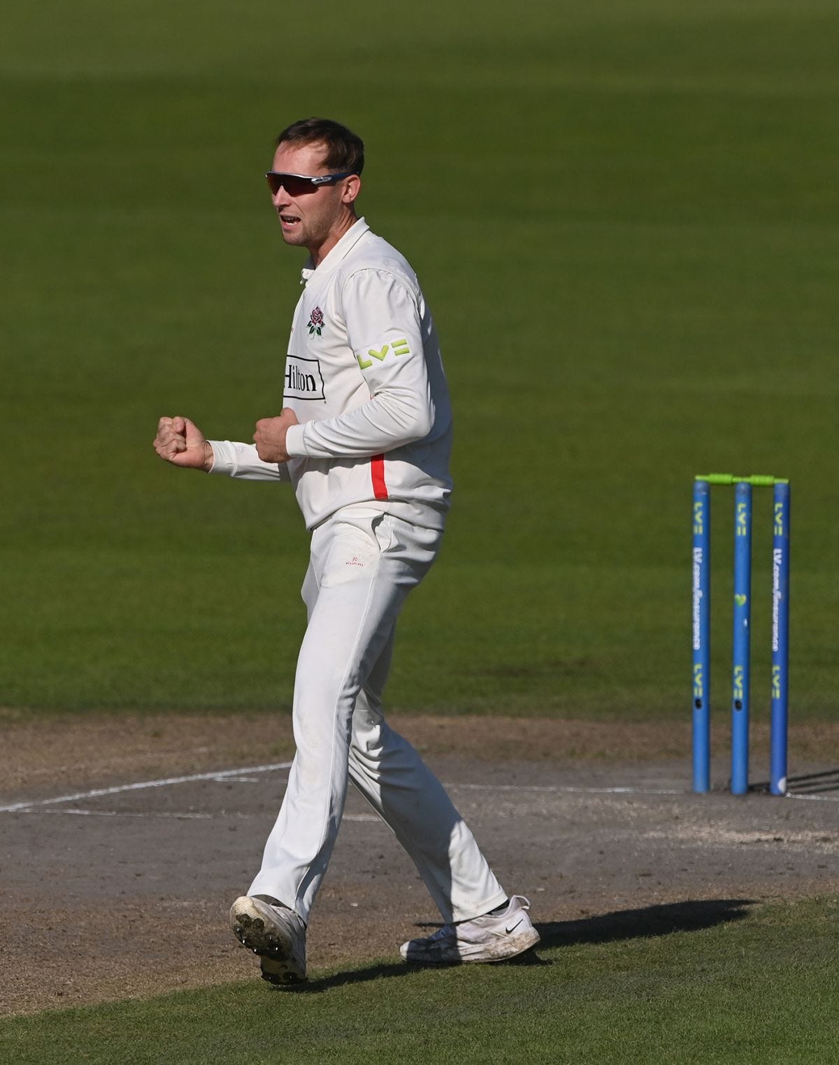 Tom Hartley helped clean up the visitors cheaply, Lancashire vs Surrey, County Championship, Division One, Old Trafford, September 28, 2022