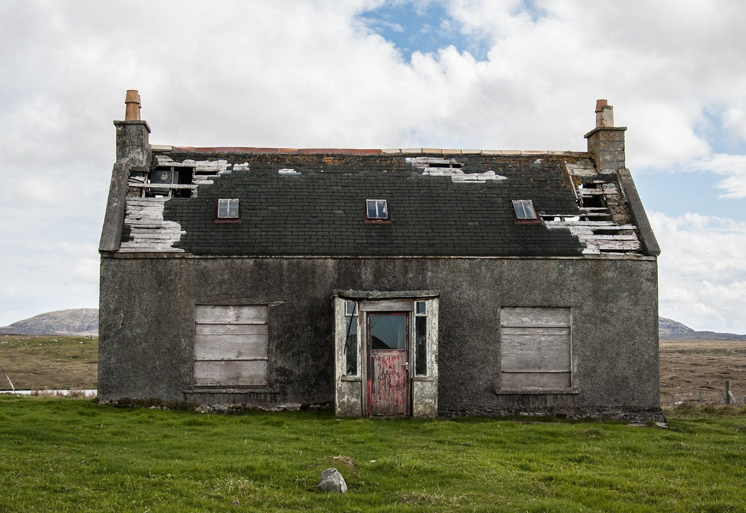 Only one in 30 applicants for vacant and derelict property grant received payment by end of last year – The Irish Times Only one in 30 applicants for vacant and derelict property grant received payment by end of last year – The Irish Times