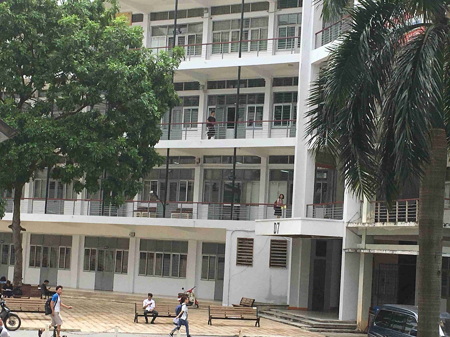 Trường Đại học Bách khoa Hà Nội | Nhà D7