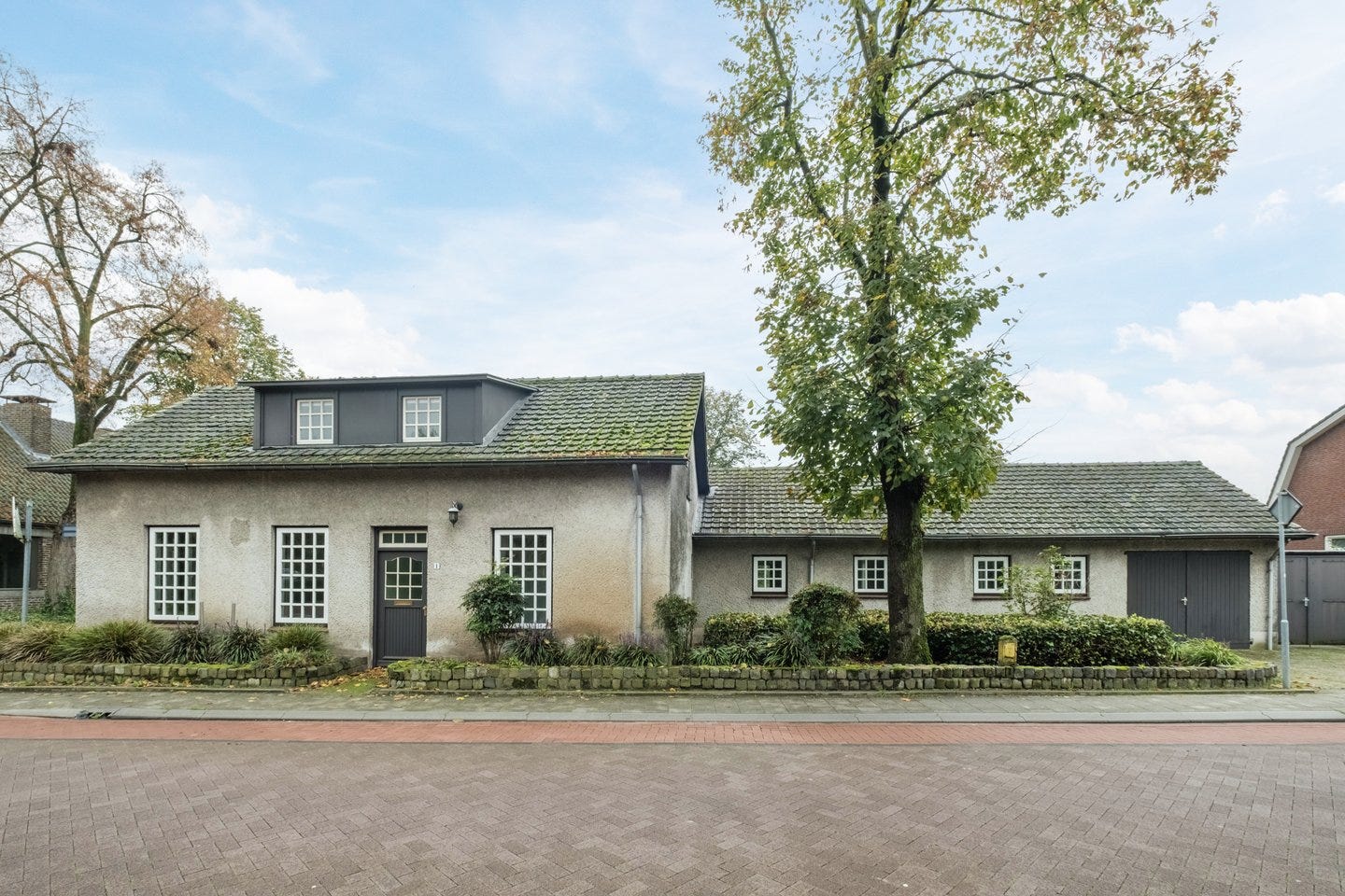 Foto 1 van Oostrikkerstraat 1