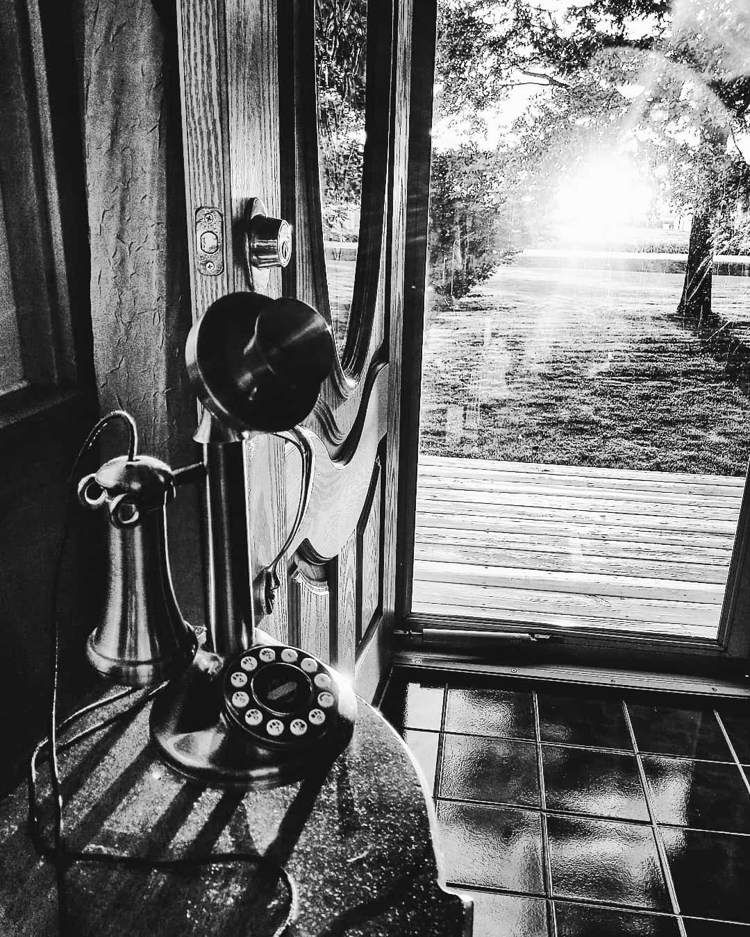 The Phone on the Table - Image by Shawn R. Metivier, 2019