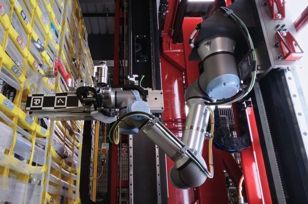 Amazon's new Vulcan robots have a human-like level of touch 