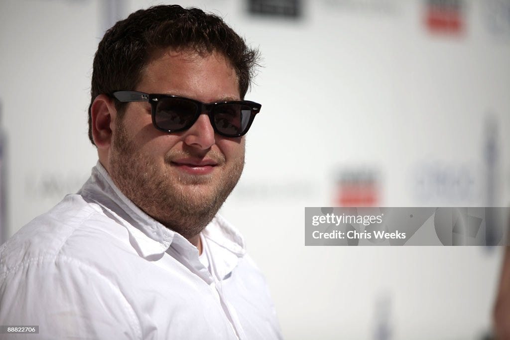 Sean "Diddy" Combs, Ashton Kutcher and Malaria No More Host The White Party