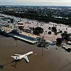 Taurus pagará R$ 60 mil a voluntários que resgataram armas em vez de crianças no Aeroporto de Porto Alegre