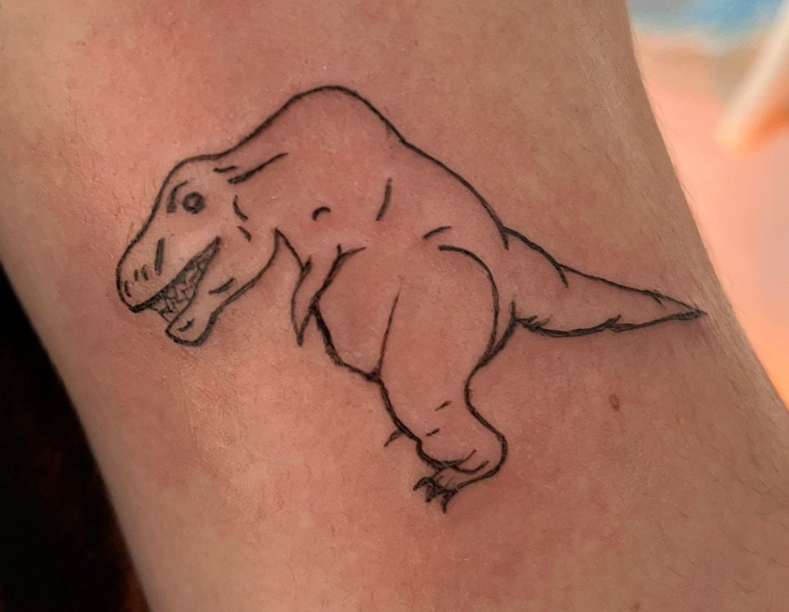 Tatuagem do dinossauro do filme velocipastor 