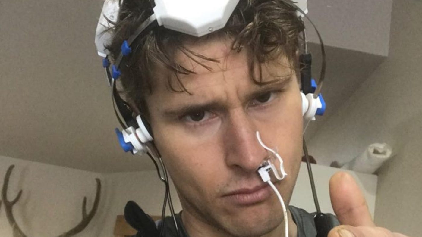 Photobiomodulation Therapy: The Rise Of This Brain-Boosting "Nootropic."