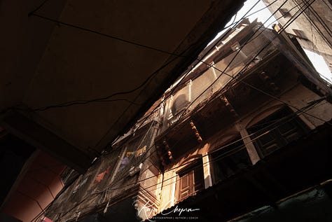 In the gullies of Benares