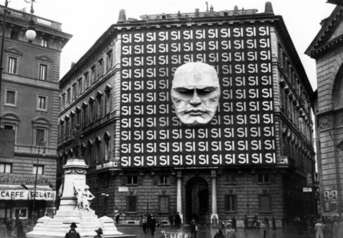 The imposing headquarters of Mussolini's Italian Fascist Party in 1934. The imposing headquarters of Mussolini's Italian Fascist Party in 1934.
