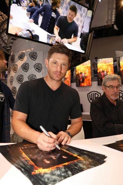 Supernatural Jared Padalecki Jensen Ackles Comic Con 2017 960x1440 Supernatural Jared Padalecki Jensen Ackles Comic Con 2017 960x1440
