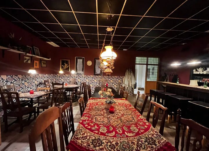 Event spaces at PoPPo