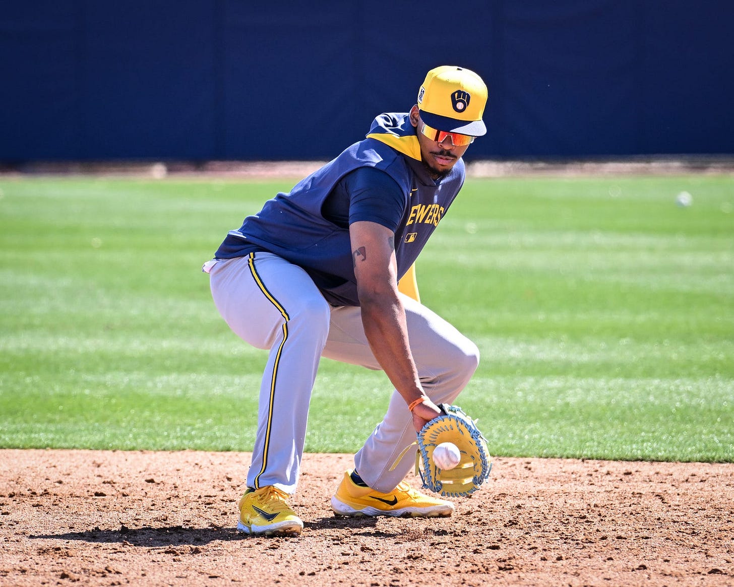Brewers' Ernesto Martinez Jr. begins to realize his massive potential