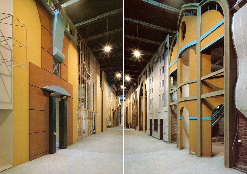 In apertura: dettaglio pagine interne Domus 605 / aprile 1980. Biennale di Architettura di Venezia 1980 <em>The Presence of the Past</em>, proposta di Charles Jencks. Qui sopra: vedute della Strada Novissima