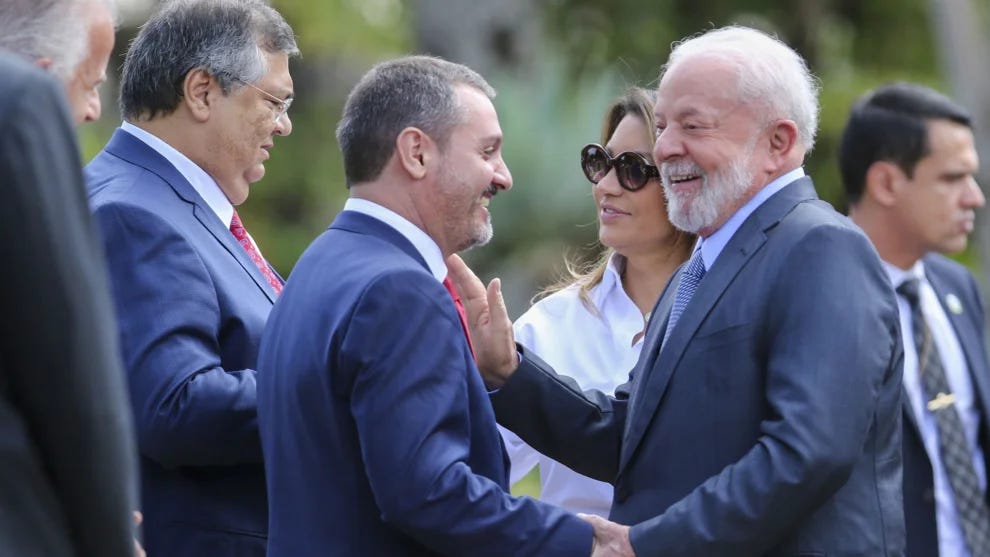 O presidente Luiz Inácio Lula da Silva e a primeira dama Janja Lula da Silva com Flávio Dino, e o diretor-geral da Polícia Federal, Andrei Rodrigues O presidente Luiz Inácio Lula da Silva e a primeira dama Janja Lula da Silva com Flávio Dino, e o diretor-geral da Polícia Federal, Andrei Rodrigues