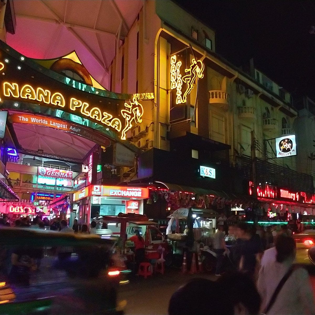 https://dynamic-media-cdn.tripadvisor.com/media/photo-o/17/7a/24/05/1c-trip-to-bangkok-completely.jpg?h=1200&s=1&w=1200
