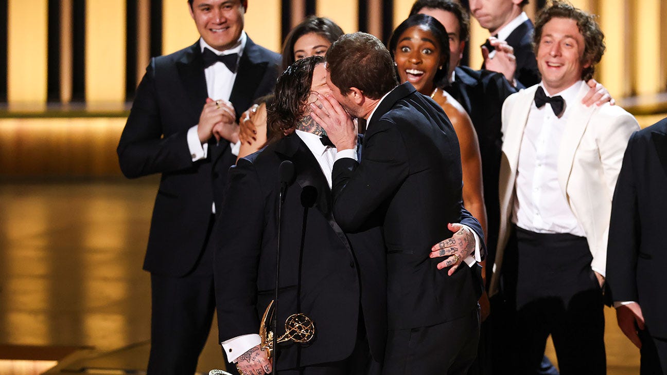 Ebon Moss-Bachrach Kisses Matty Matheson Ebon Moss-Bachrach Kisses Matty Matheson