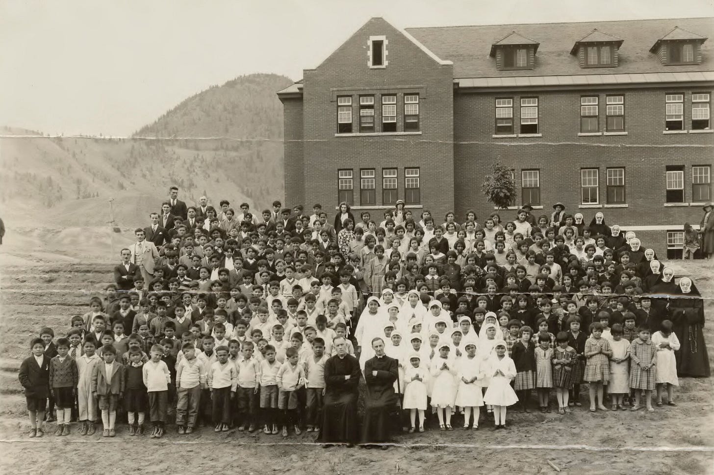 Residential School Photos Show Canada's Grim Legacy of Cultural Erasure -  The New York Times