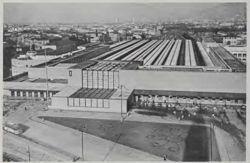 Foto en blanco y negro de un edificio

El contenido generado por IA puede ser incorrecto.