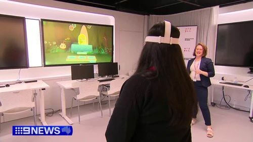 A world-first laboratory in Melbourne is on the brink of delivering a new treatment option for mental health. Trials of the use of virtual reality technology suggest it can be used to address conditions from psychosis to anxiety, eating disorders and phobias. The treatment is being designed at Orygen's world-first lab in Parkville for people aged between 12 and 25. A world-first laboratory in Melbourne is on the brink of delivering a new treatment option for mental health. Trials of the use of virtual reality technology suggest it can be used to address conditions from psychosis to anxiety, eating disorders and phobias. The treatment is being designed at Orygen's world-first lab in Parkville for people aged between 12 and 25.
