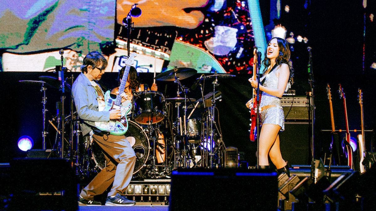 Olivia Rodrigo Presents Weezer As The Main Performer Of Lollapalooza