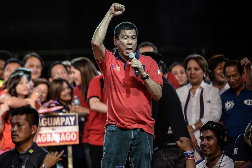 Philippines election: Controversial Mayor Rodrigo Duterte leads vote count  - ABC News