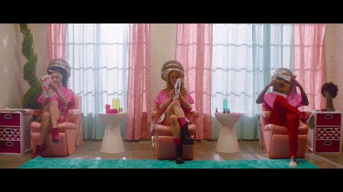 Magazine Salon GIF