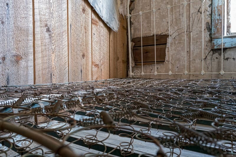 271 Mattress Wire Stock Photos - Free & Royalty-Free Stock Photos from  Dreamstime