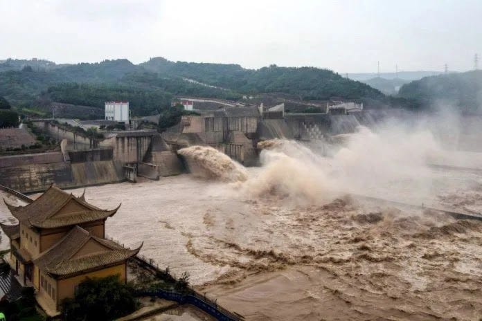 O fluxo do Rio Amarelo na China é agora monitorado e controlado de perto para ajudar a prevenir inundações. Esta foto aérea tirada em 19 de julho de 2020 mostra a água liberada pela Barragem do Reservatório Xiaolangdi em Luoyang, província de Henan, centro da China, em preparação para a próxima temporada anual de cheias na bacia do Rio Amarelo.(Imagem de crédito: STR/Getty Images) O fluxo do Rio Amarelo na China é agora monitorado e controlado de perto para ajudar a prevenir inundações. Esta foto aérea tirada em 19 de julho de 2020 mostra a água liberada pela Barragem do Reservatório Xiaolangdi em Luoyang, província de Henan, centro da China, em preparação para a próxima temporada anual de cheias na bacia do Rio Amarelo.(Imagem de crédito: STR/Getty Images)
