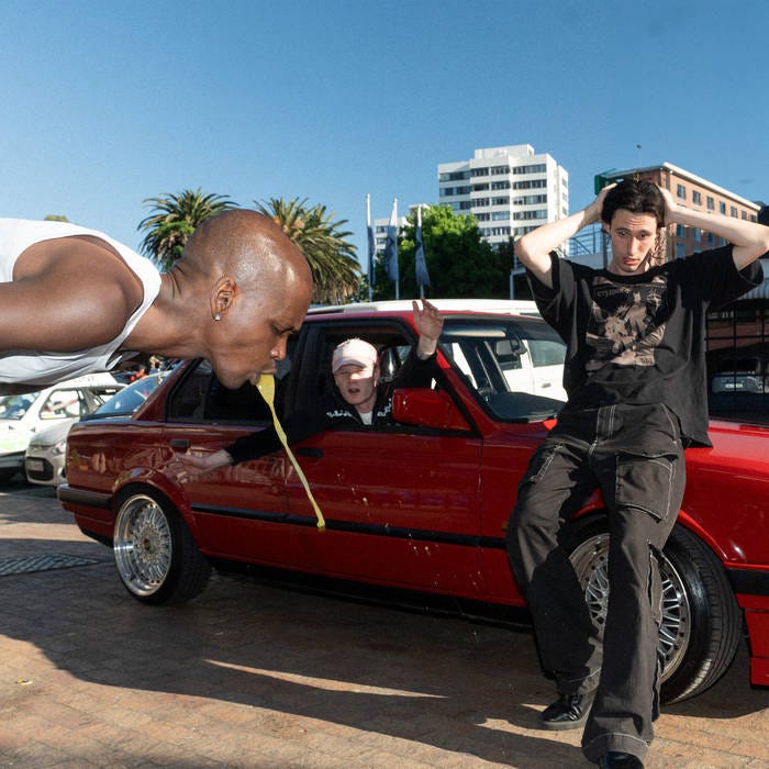 ROLE MODEL | Internet Girl